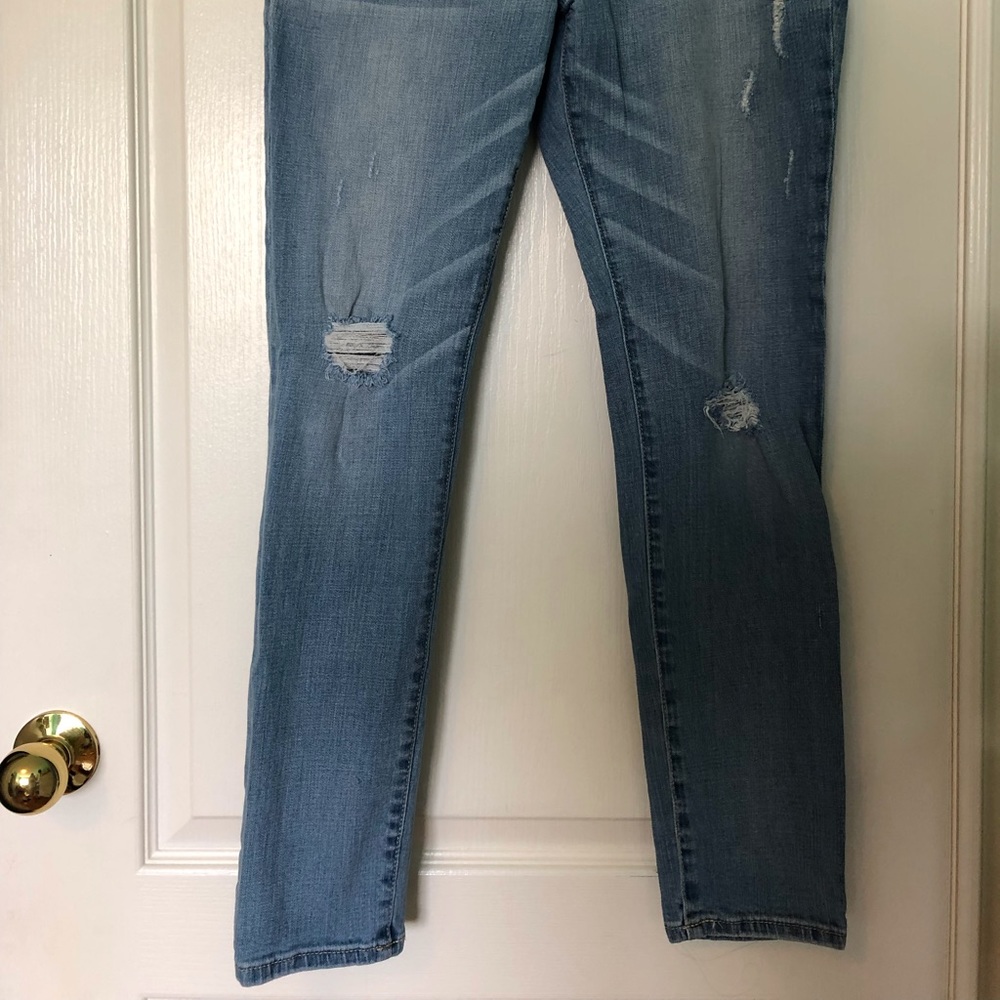 ABERCROMBIE Alyssa Light Wash Distressed Petite Skinny Jeans Size 12 / 31 Short - Picture 8 of 10
